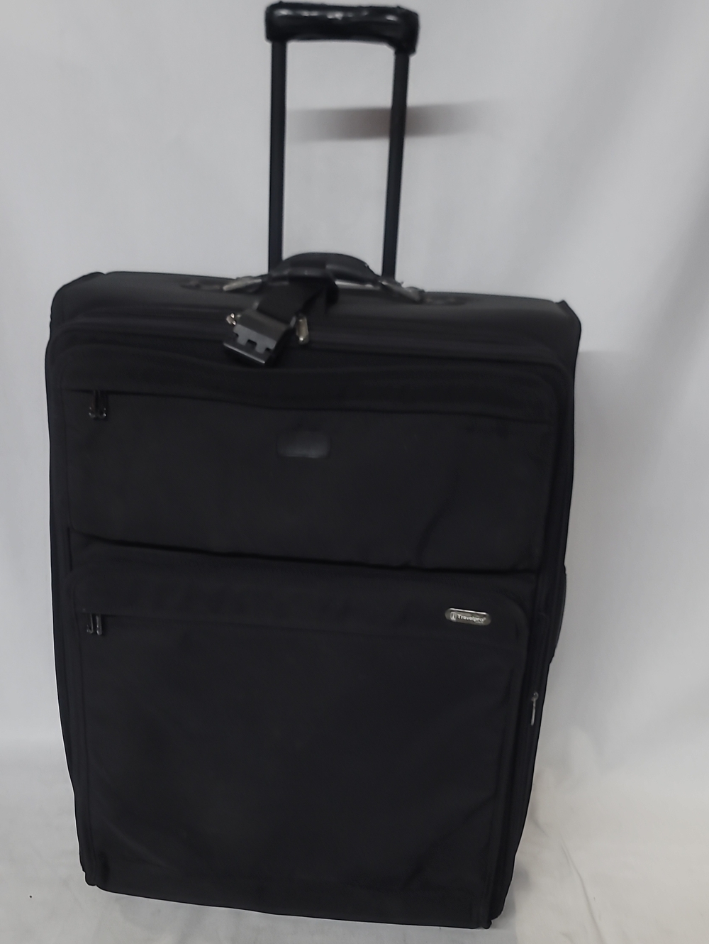 Travelpro Platnium II 29" Black Rolling Suitcase No Garment Bag.